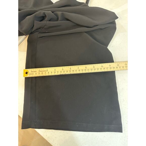 Forever 21 Jumpsuit Bib Medium Black Wide Leg Baggy Lightweight Romper Jumper - Picture 4 of 7